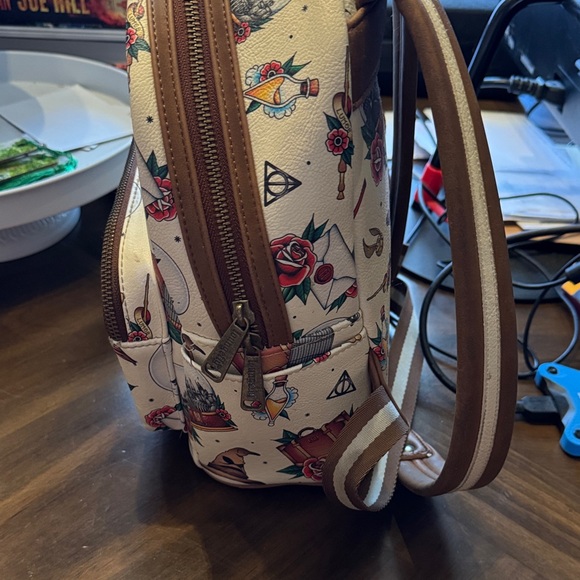 Loungefly Cream and Brown Harry Potter Backpack - Picture 3 of 8